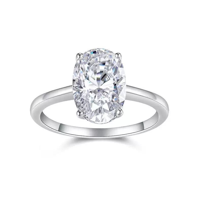 Front view of Léonie oval-cut moissanite solitaire engagement ring four-prong setting